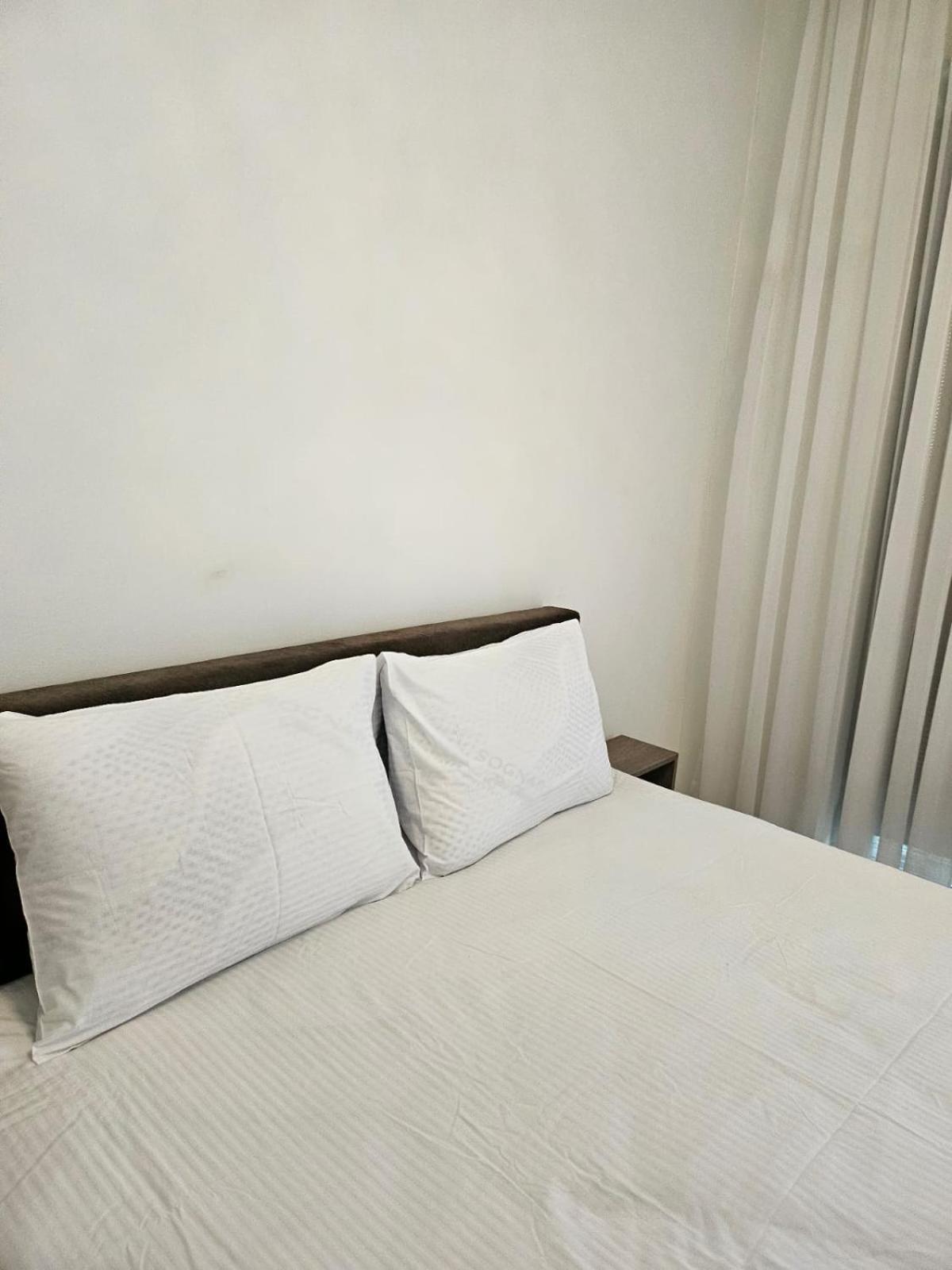 Fors Waterfront Apartman *